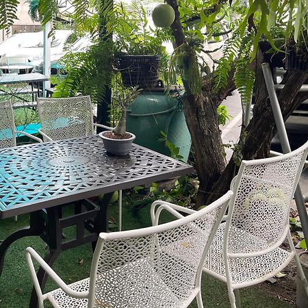 The Quarter Wutthakat Leilighet Bangkok Eksteriør bilde