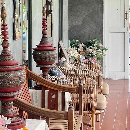 The Quarter Wutthakat Leilighet Bangkok Eksteriør bilde